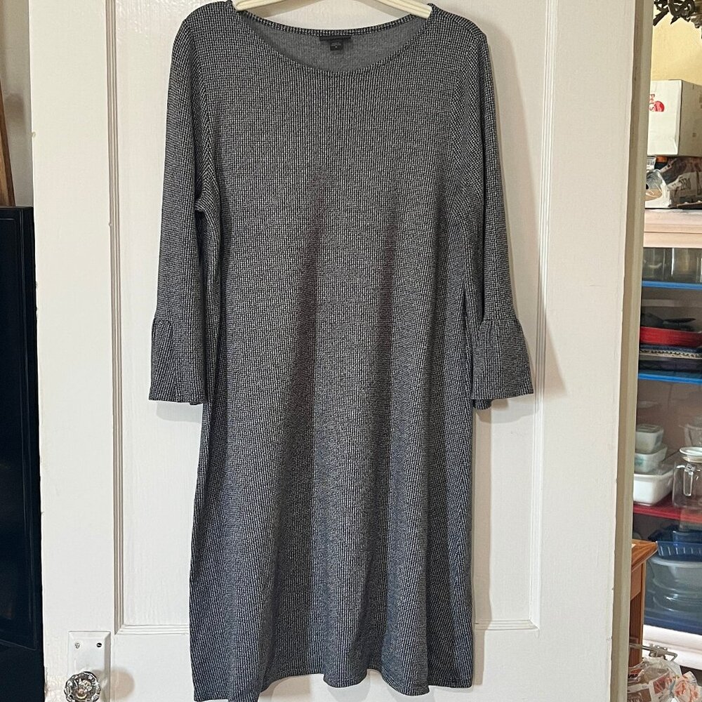 J. Jill Houndstooth Bell Sleeve Midi Dress Wearever Collection Medium Jersey